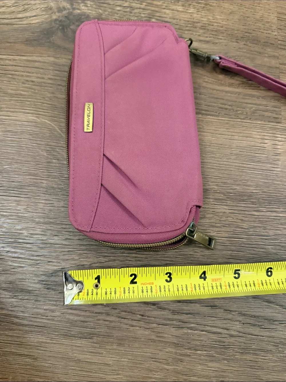 Travelon compact wristlet